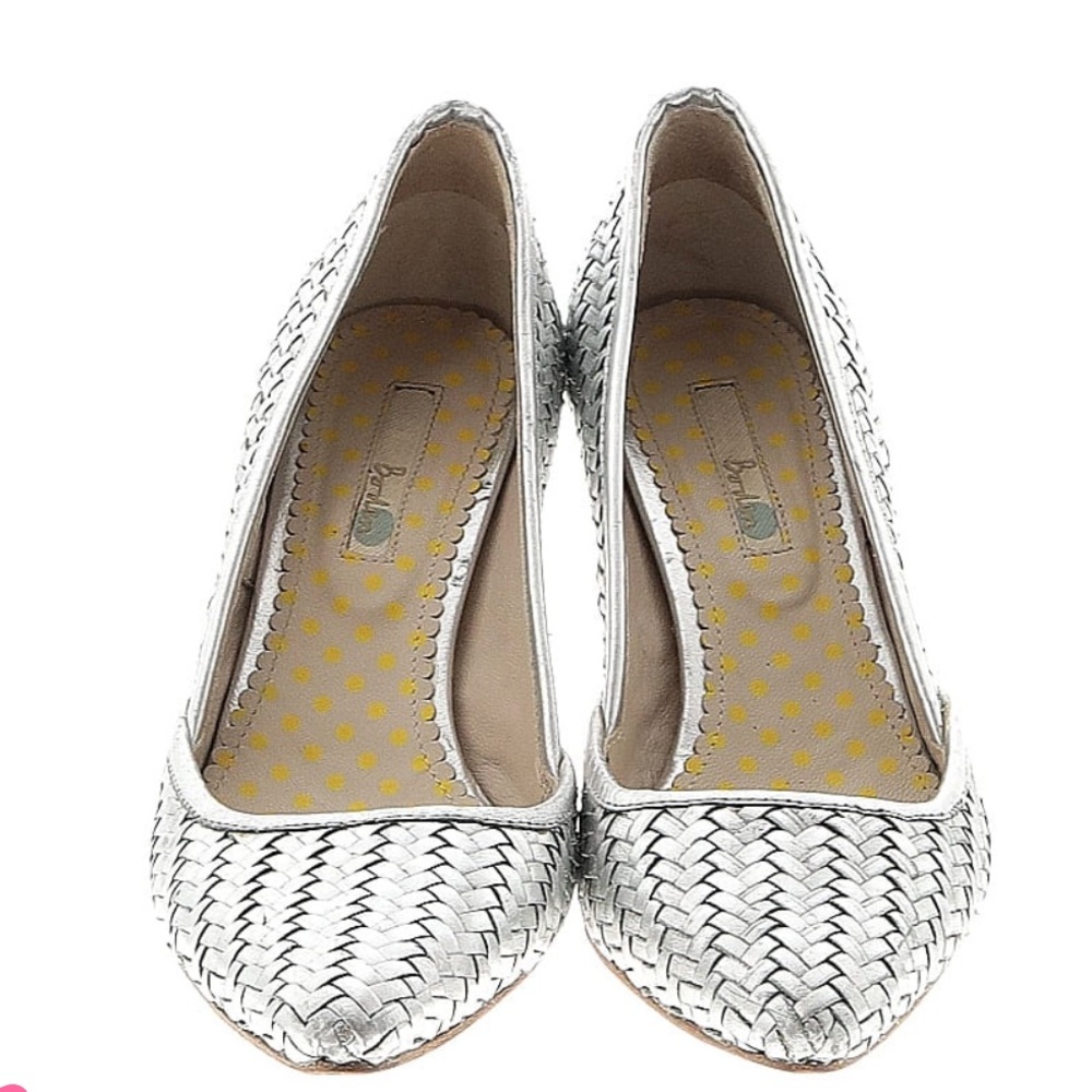BODEN silver woven heels